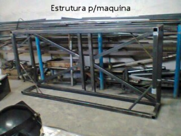 Serviços de Caldeiraria e Solda